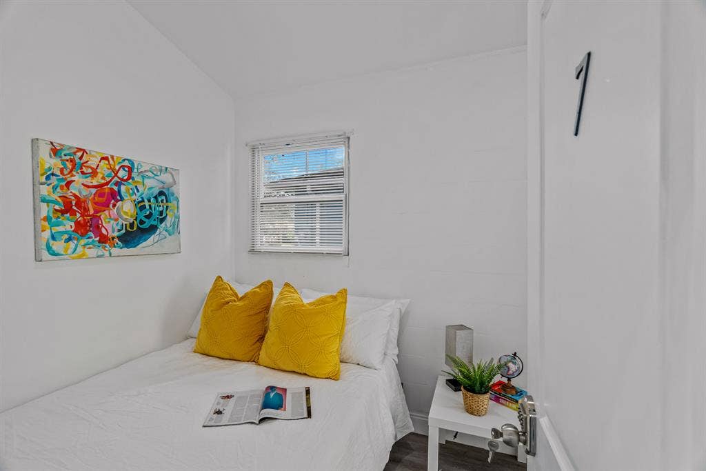 8 BR in Tampa