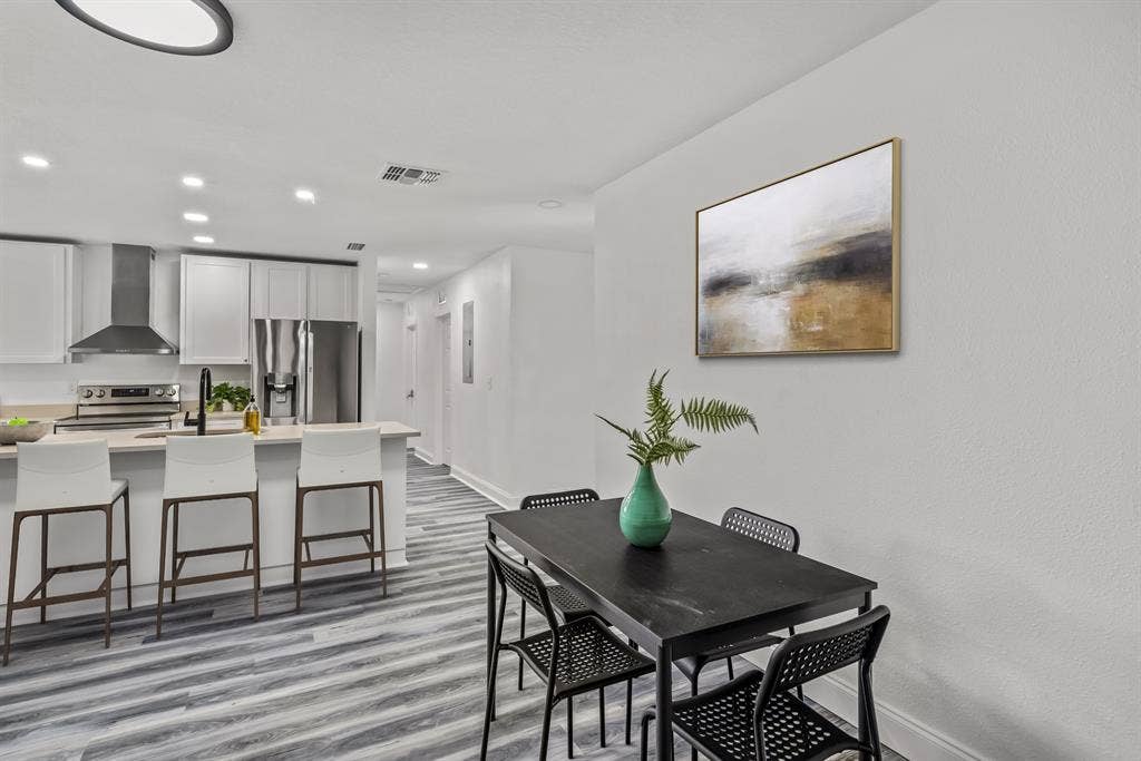 8 BR in Tampa