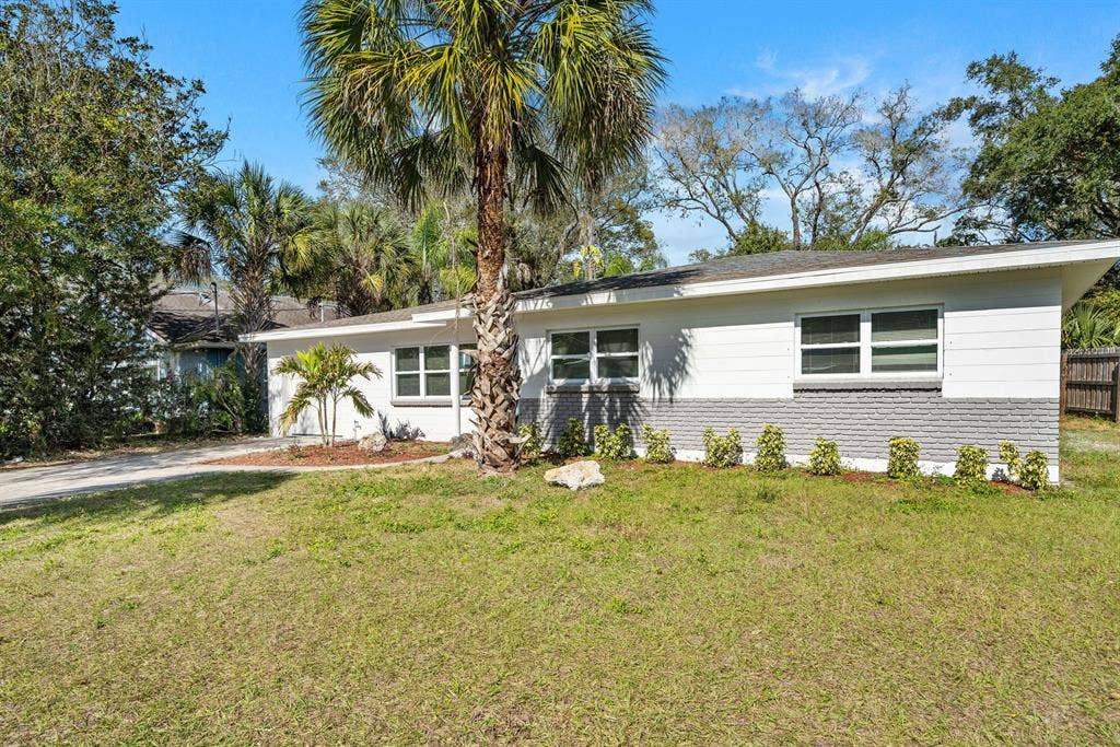 8 BR in Tampa