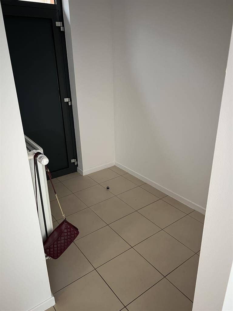 Light and central studio for rent