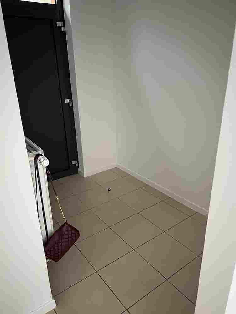 Light and central studio for rent