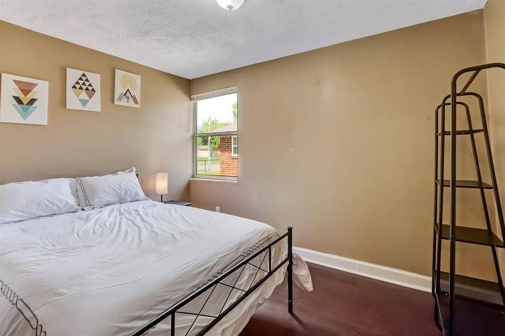 6 BR in Jacksonville