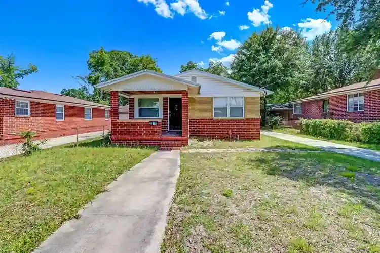 6 BR in Jacksonville