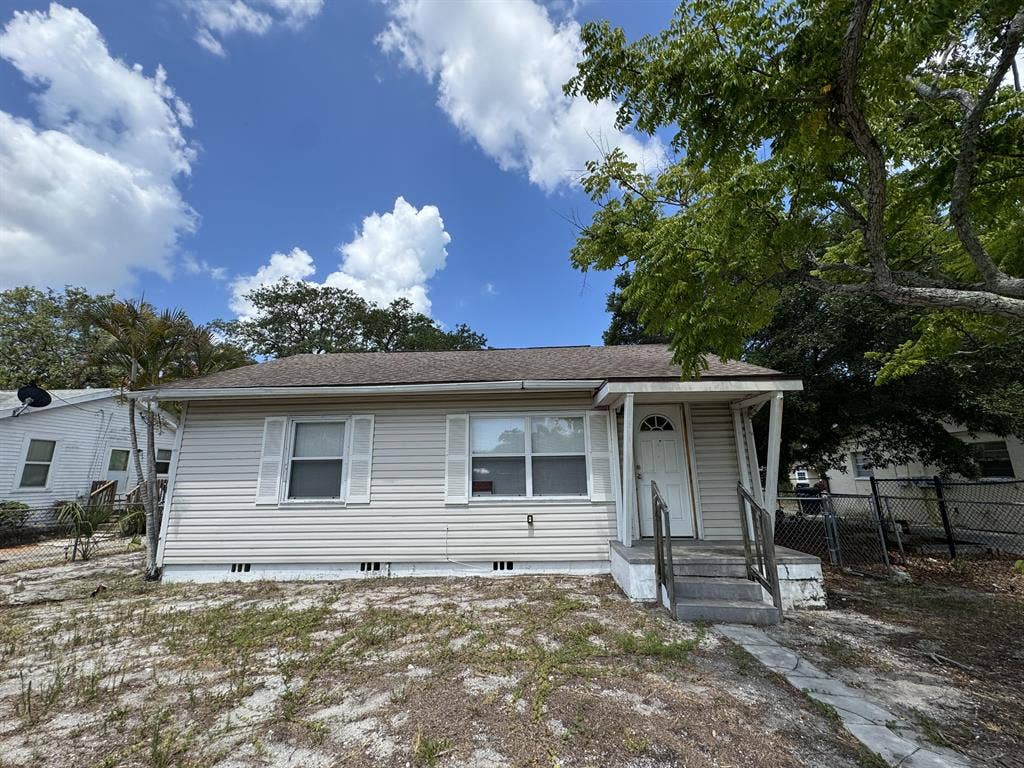 3 BR in Clearwater