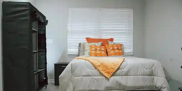 6 BR in Jacksonville