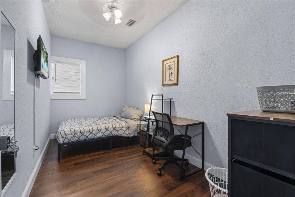 9 BR in Jacksonville
