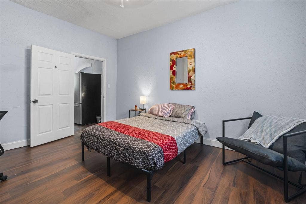 9 BR in Jacksonville