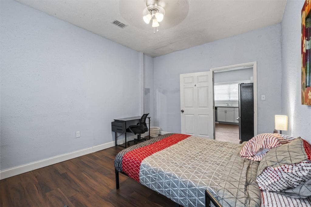 9 BR in Jacksonville