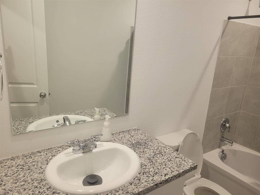 1 BR in Dallas