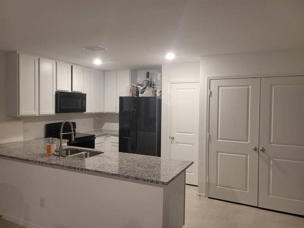 1 BR in Dallas