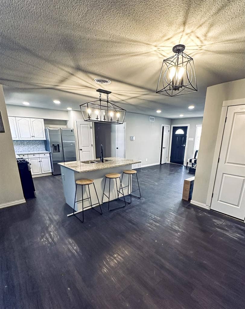 7 BR in Dallas