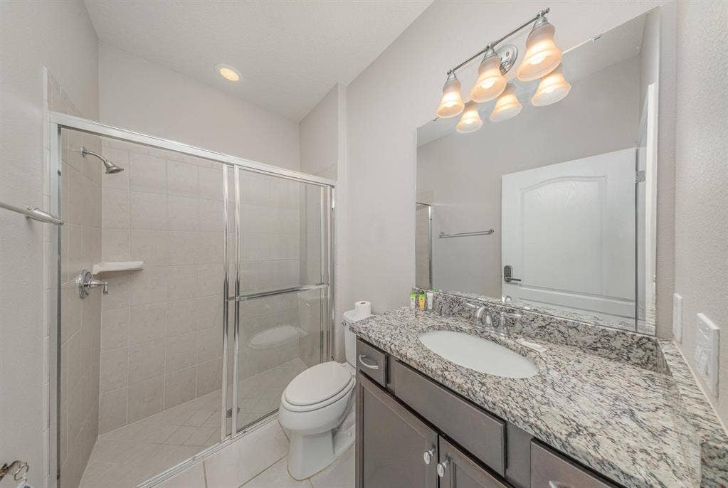 8 BR in Kissimmee