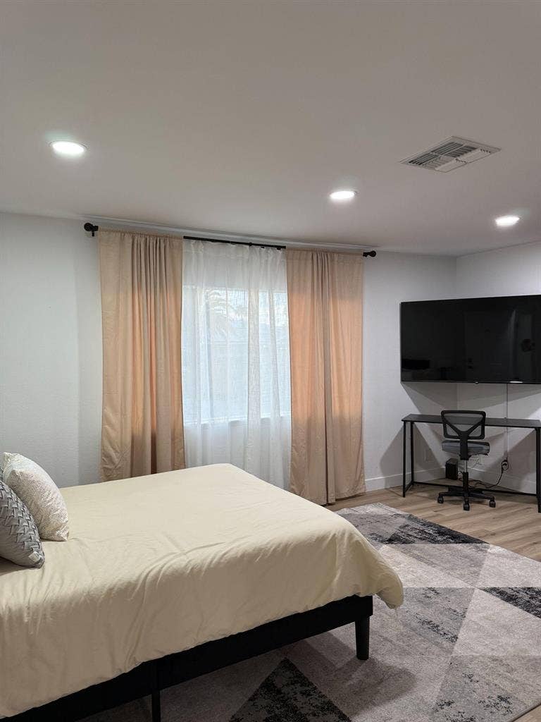 5 BR in Las Vegas