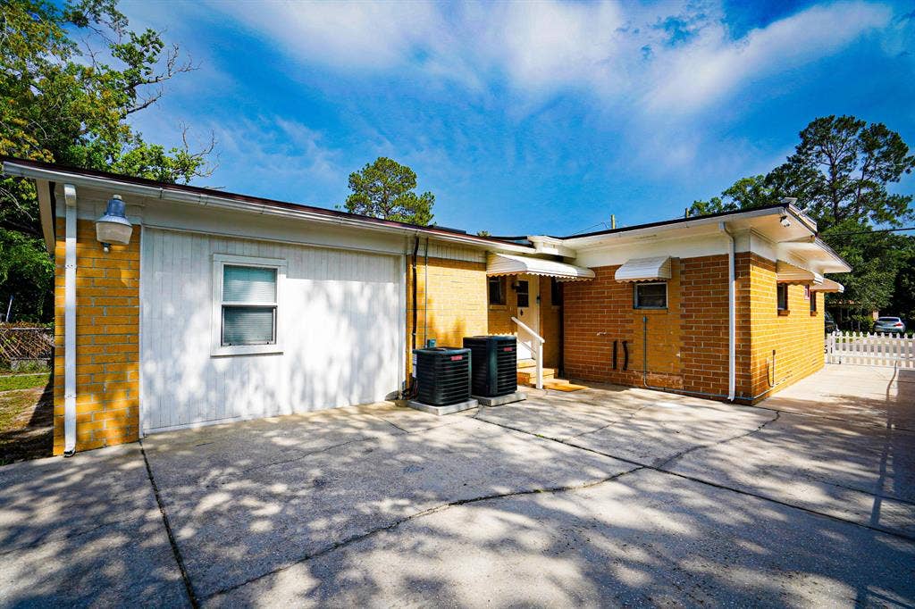 8 BR in Jacksonville