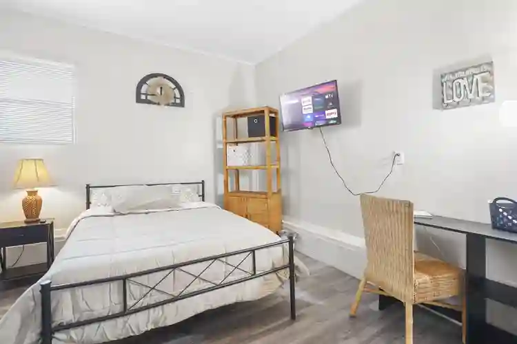 8 BR in Jacksonville