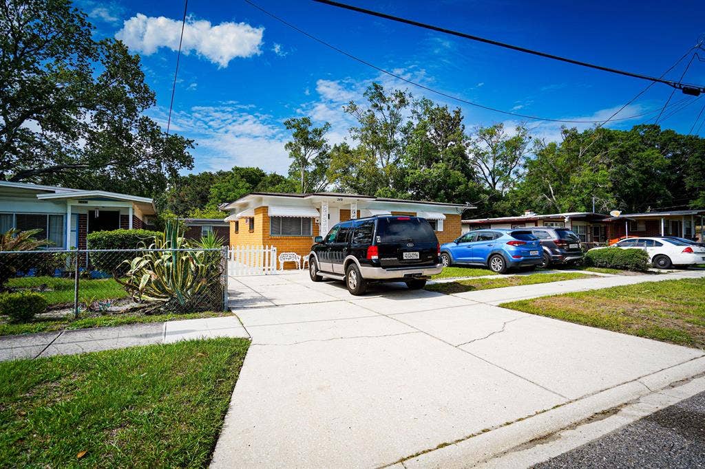 8 BR in Jacksonville