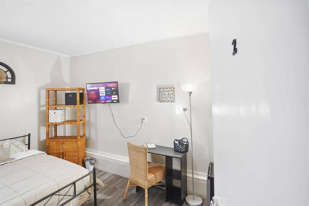 8 BR in Jacksonville
