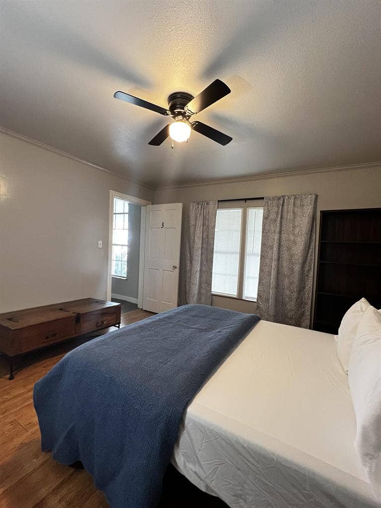 7 BR in Highlands