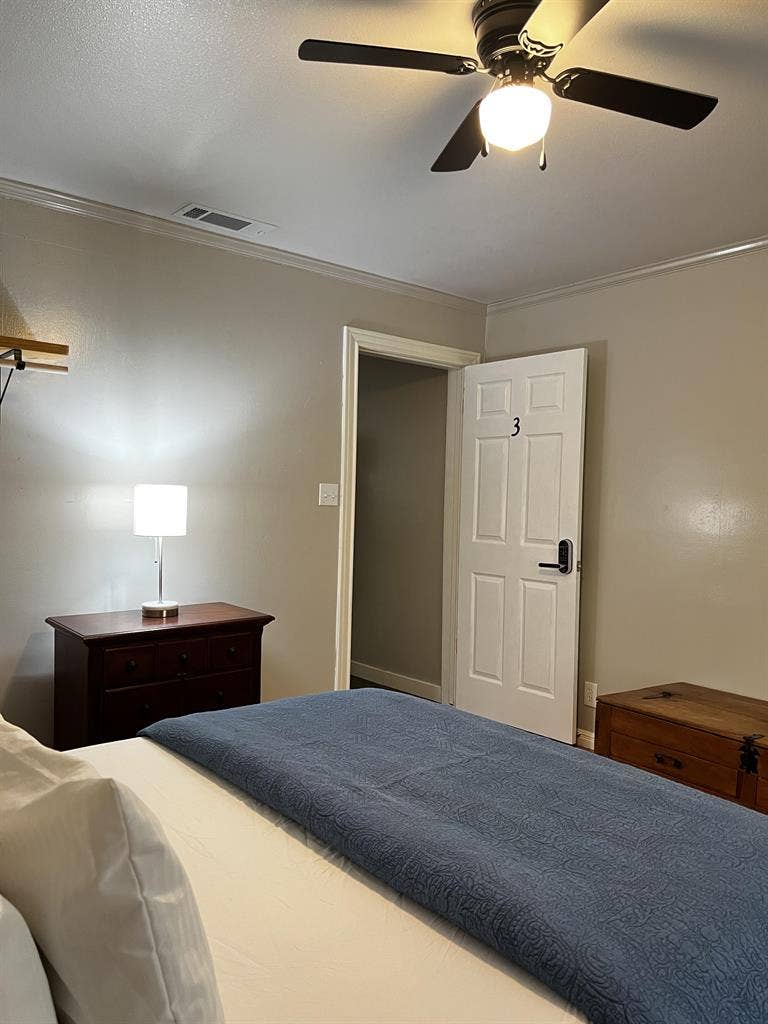7 BR in Highlands