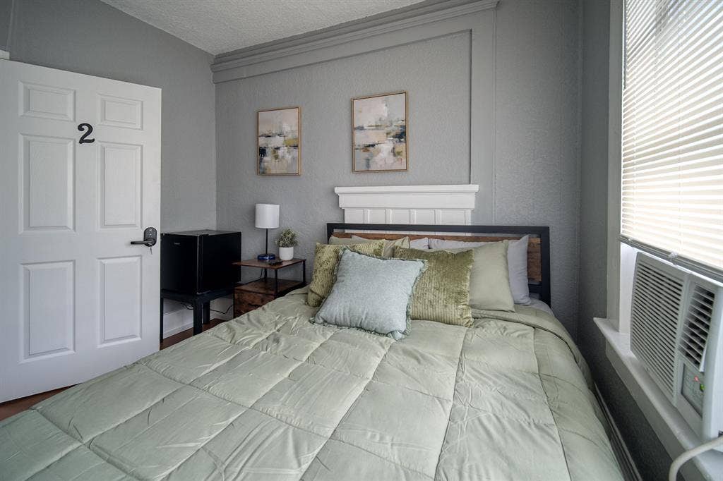 8 BR in Jacksonville