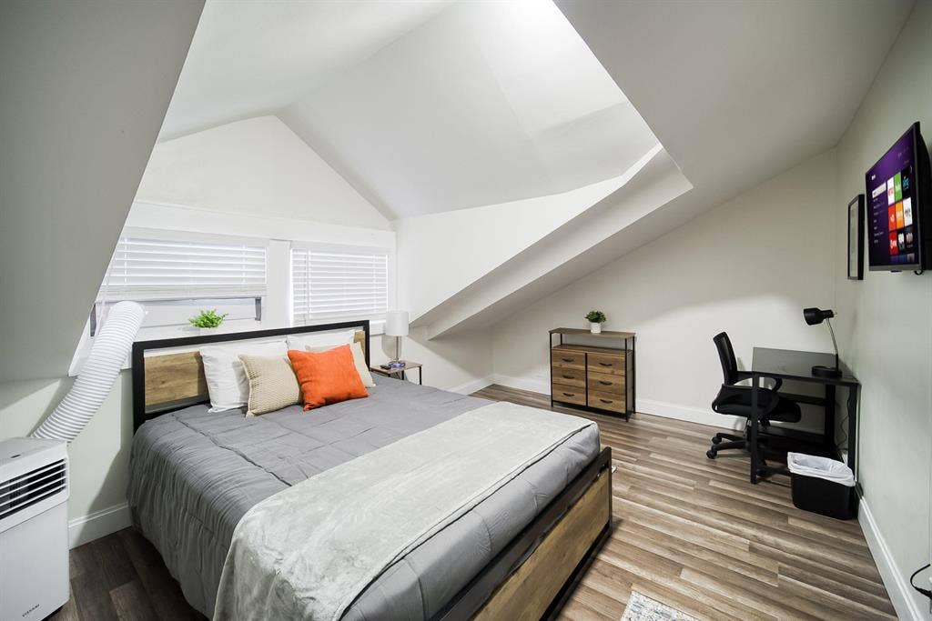8 BR in Jacksonville