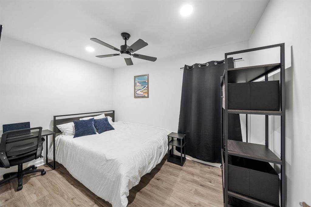 6 BR in Houston