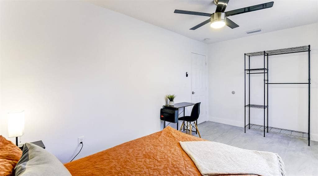 10 BR in Tampa