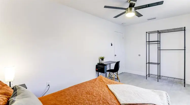 10 BR in Tampa