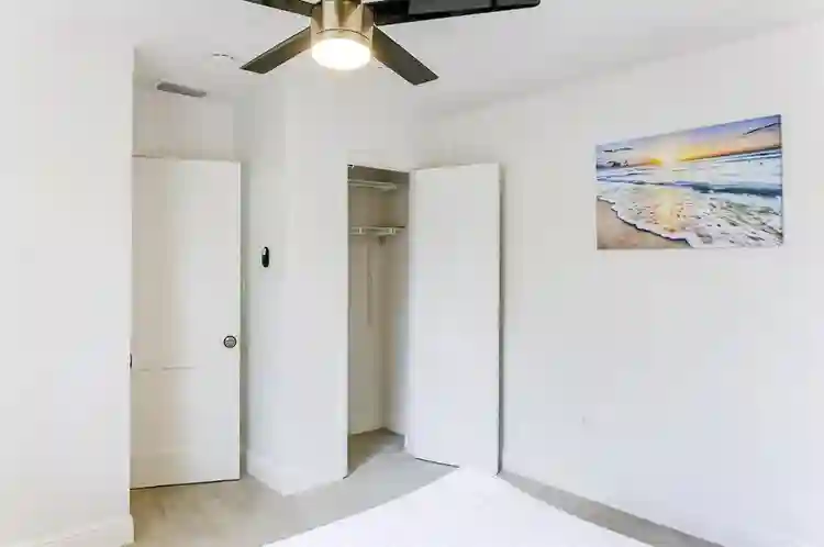 10 BR in Tampa
