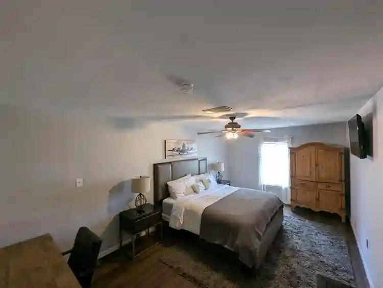 5 BR in Converse