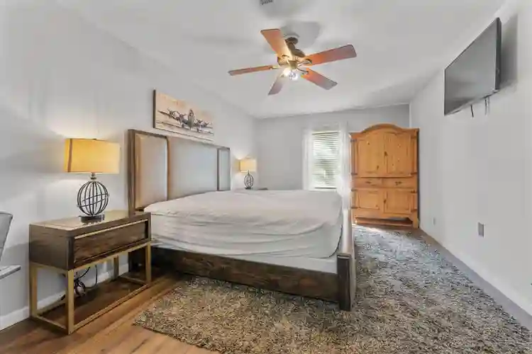 5 BR in Converse