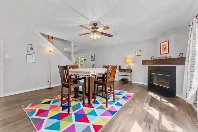 5 BR in Converse