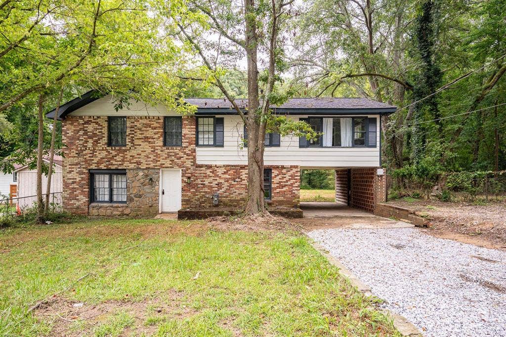 9 BR in Atlanta
