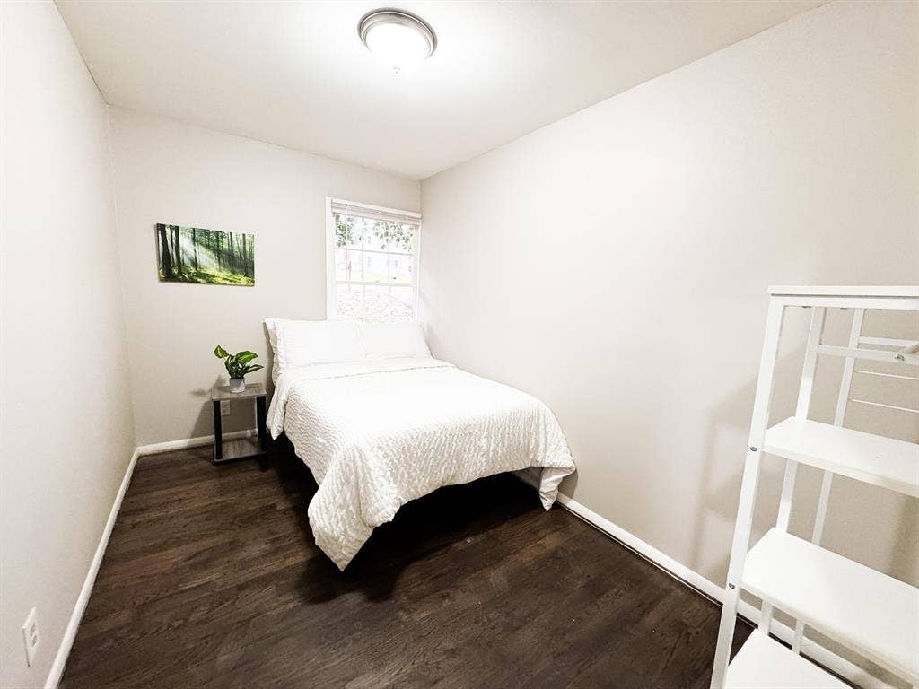8 BR in Decatur