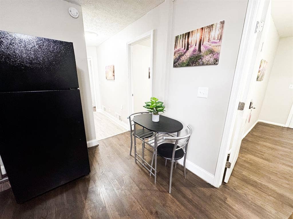 8 BR in Decatur