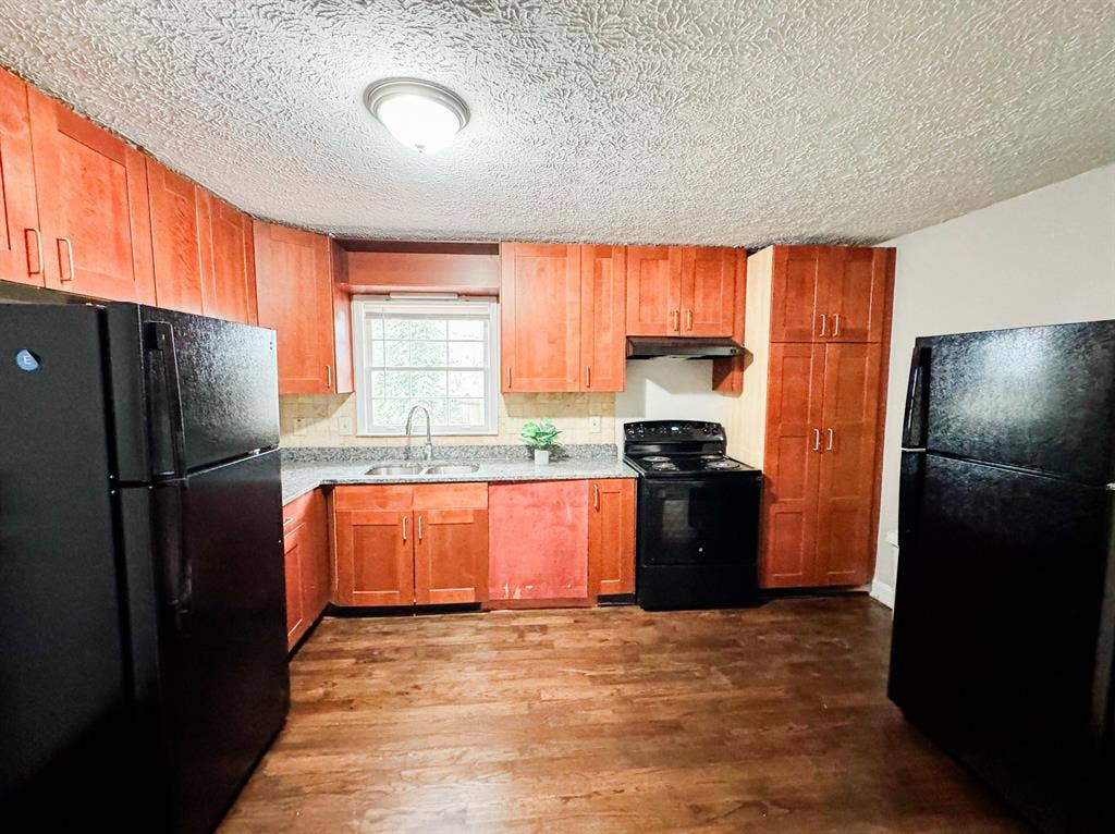 8 BR in Decatur