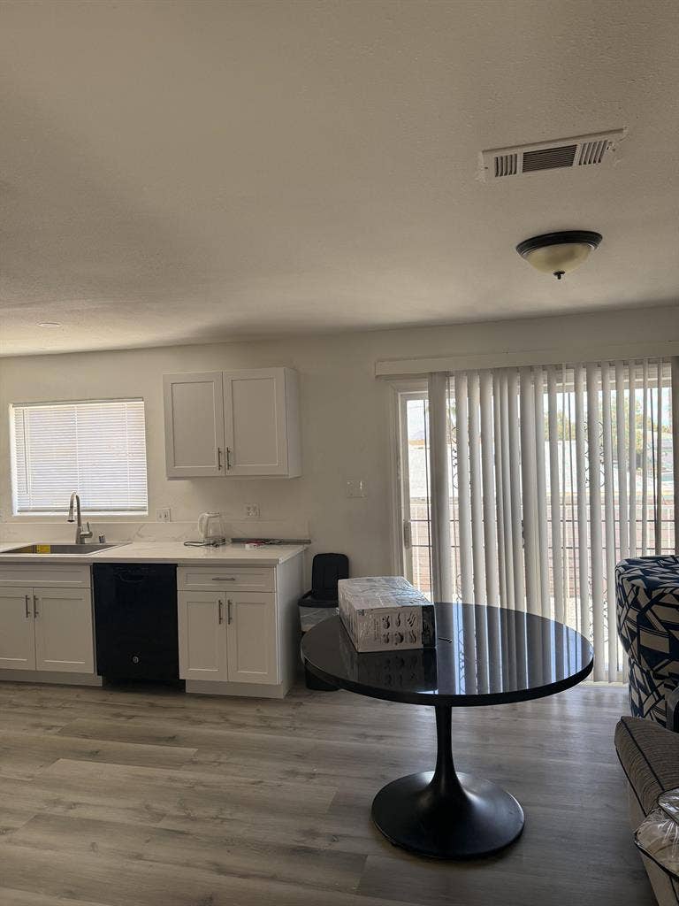 9 BR in Las Vegas
