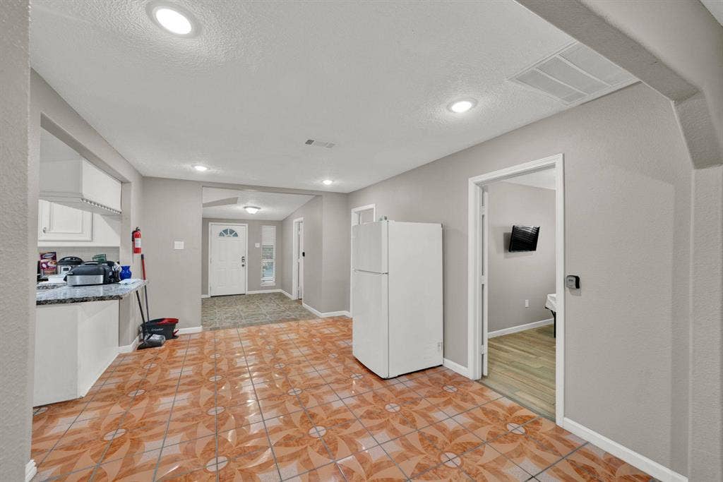 8 BR in Houston