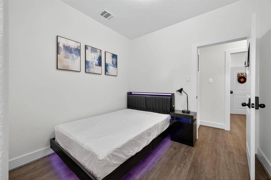 10 BR in Houston