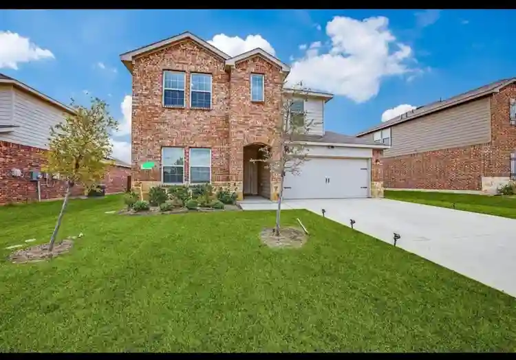 4 BR in Dallas