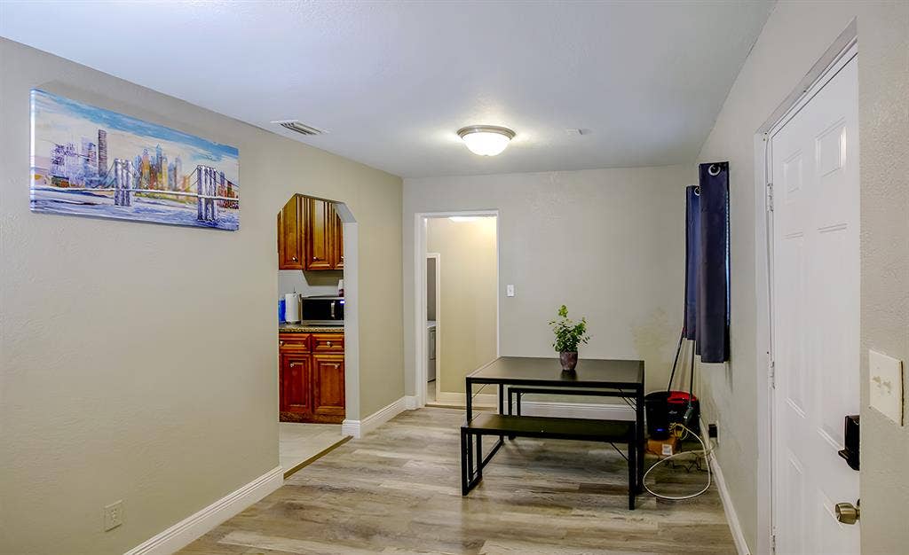 5 BR in Tampa