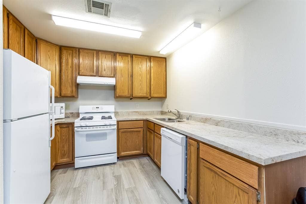 8 BR in Las Vegas