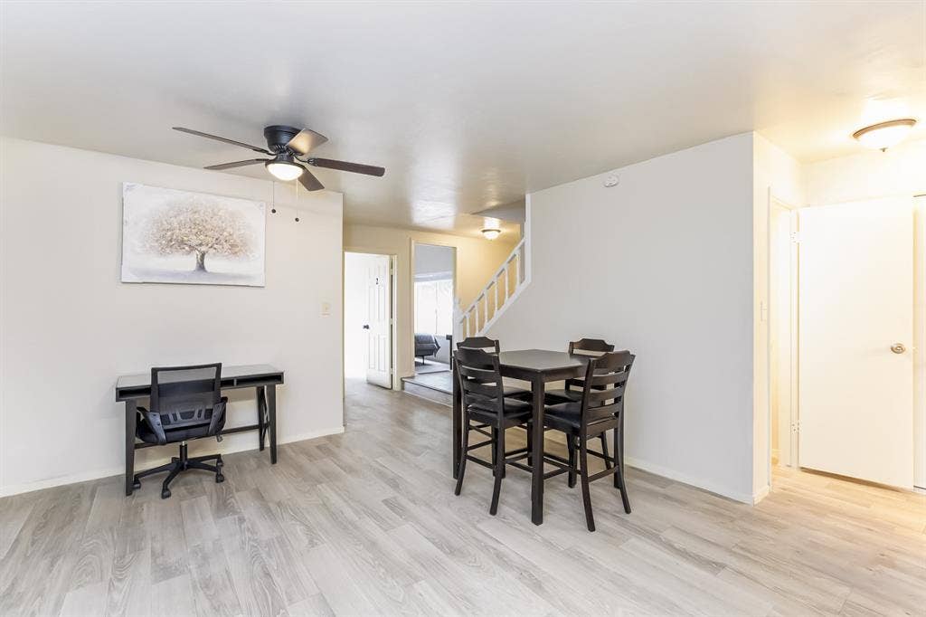8 BR in Las Vegas