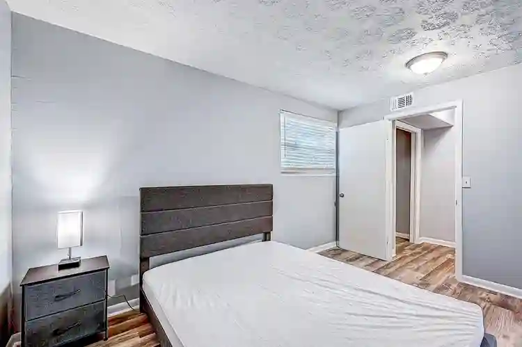 9 BR in Jacksonville