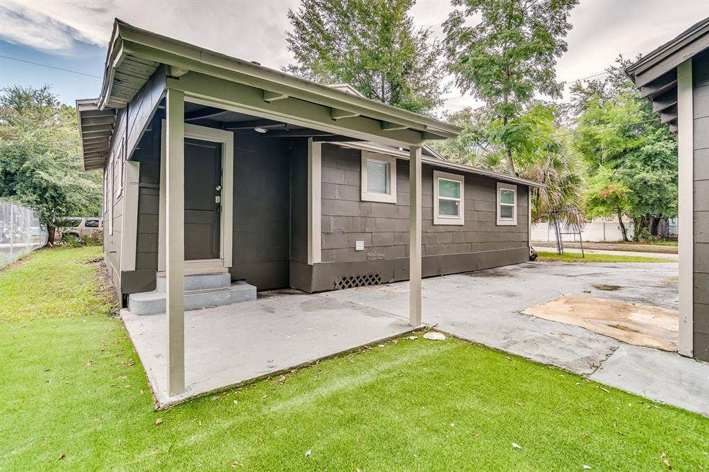 2 BR in Jacksonville