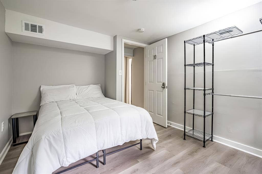 9 BR in Atlanta