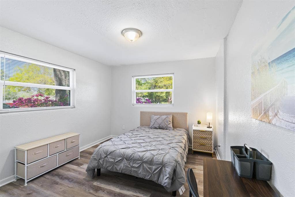 7 BR in Jacksonville