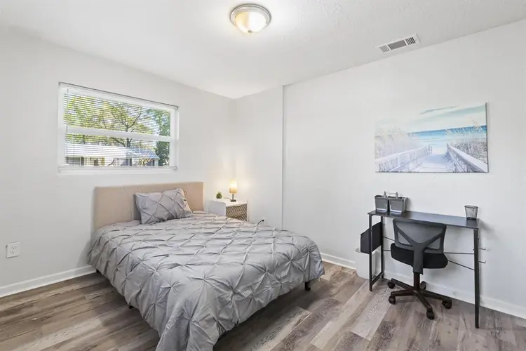 8 BR in Jacksonville