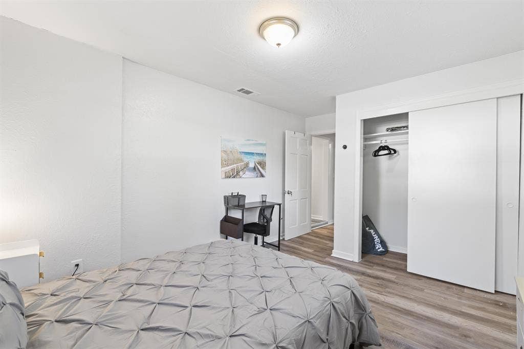 7 BR in Jacksonville