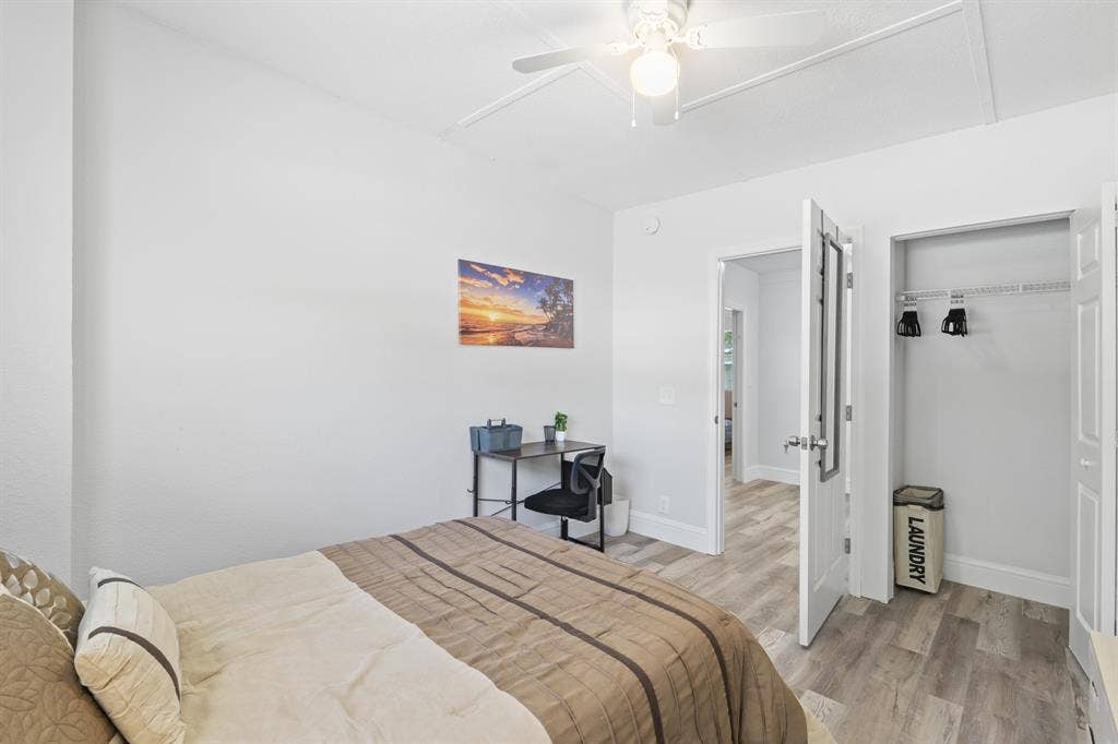 7 BR in Jacksonville
